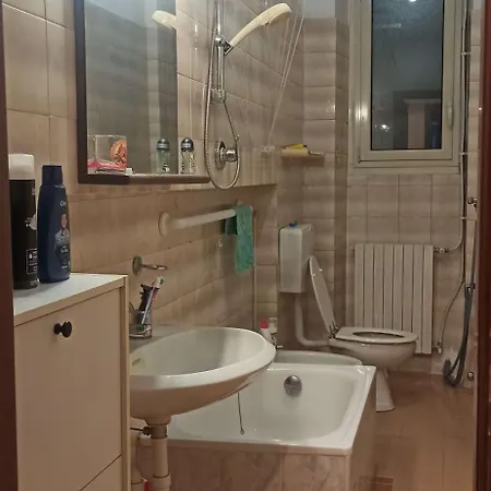 Semplice E Ospitale *
